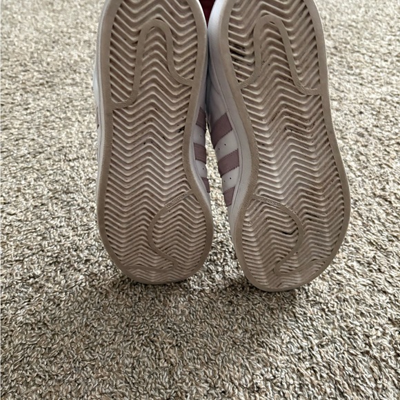 Adidas Superstar White and Light Purple Shoes - Picture 5 of 7